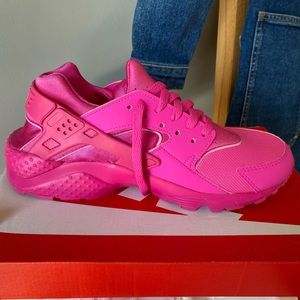 RARE Nike Hurache Run Laser Fuschia
